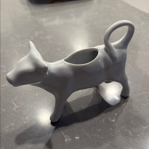 Apilco White Ceramic Cow Creamer - Picture 1 of 5